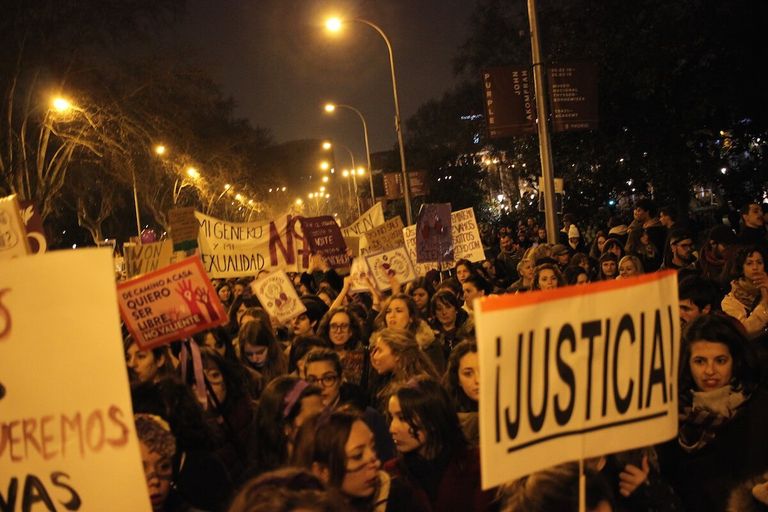 Fotos de la manifestación feminista del 8 de marzo en Madrid