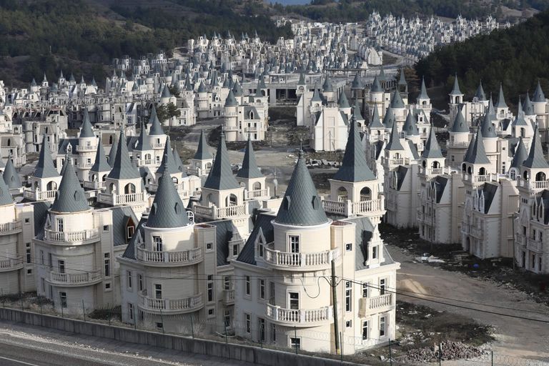 732 castillos de ensueño abandonados en Turquía