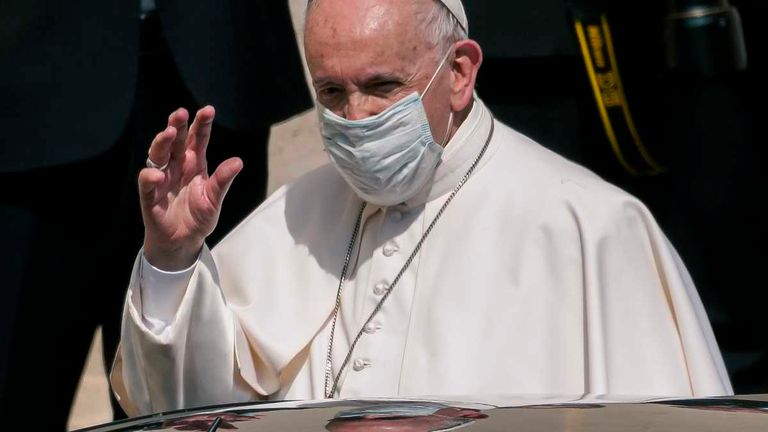 El Papa Francisco ingresa en el hospital para someterse a una operación en el colon