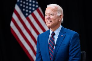 ¿Puede Joe Biden salvar su presidencia? El ídolo de Sánchez vive sus momentos más duros